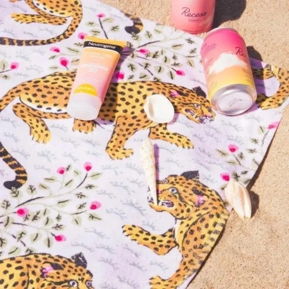NWT Printfresh Bagheera Pink Beach Towel
